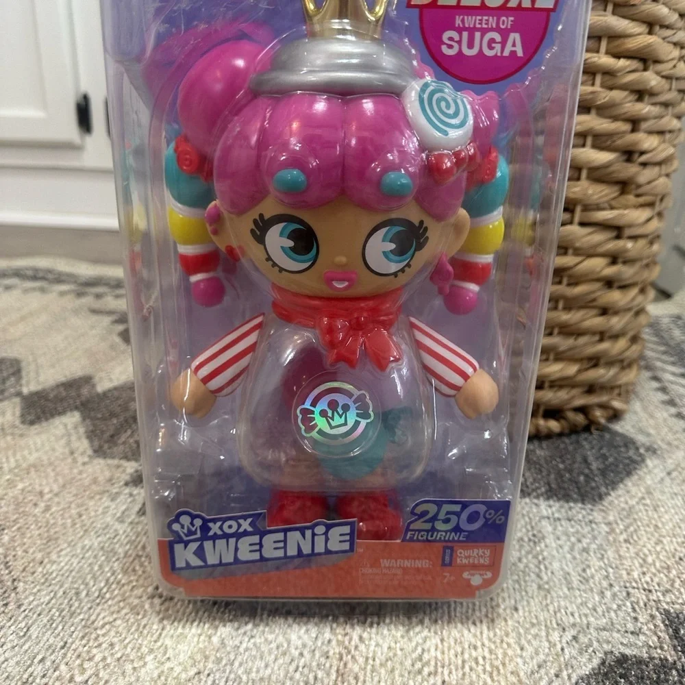 New XOX Kweenie Deluxe Kween of Suga 11